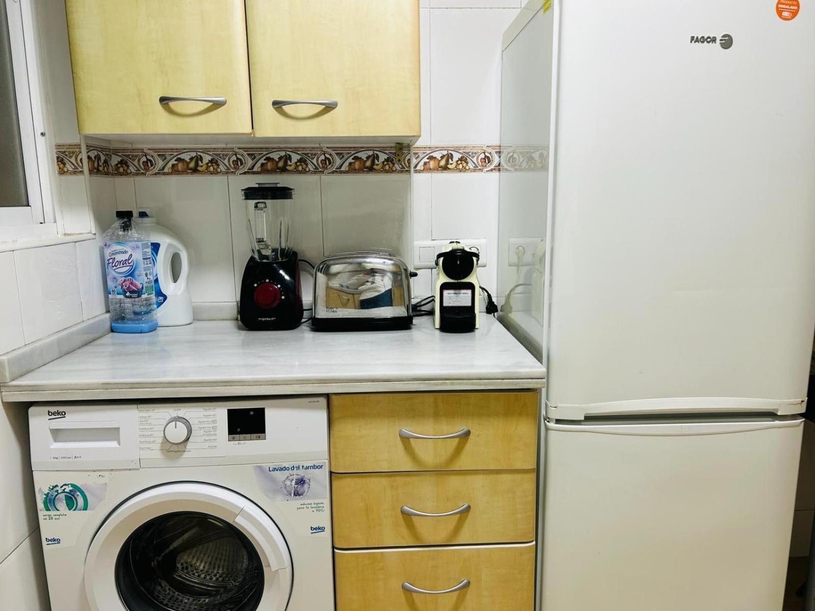 Vialia Piso Centrico Wifi Maria Zambrano Andra Apartment Малага Екстериор снимка